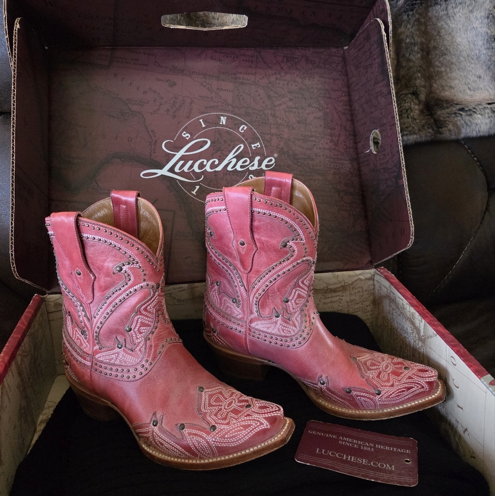 Lucchese Pink Ankle Booties with Intricate Stitching - SIZE 7.5B